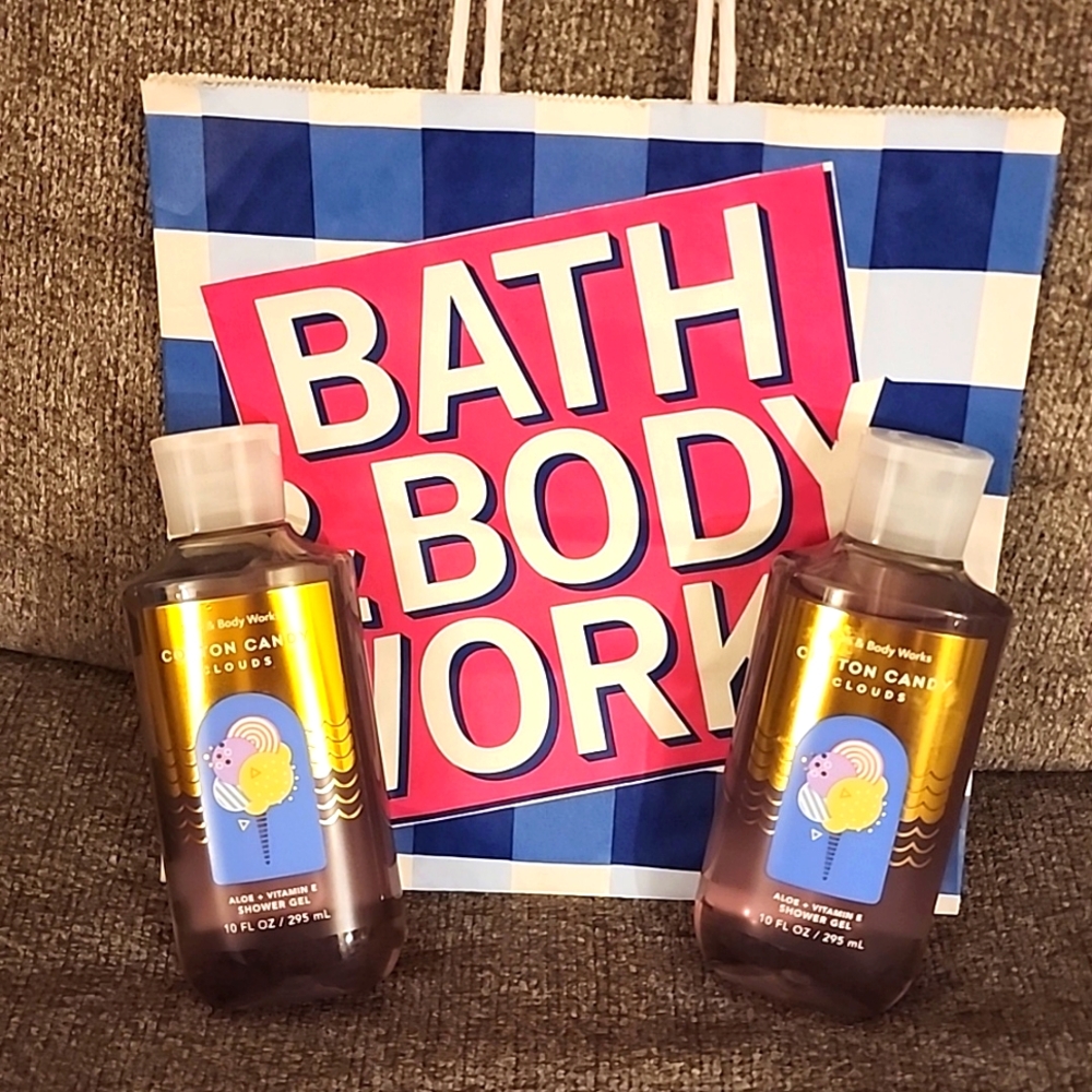 NEW BBW Cotton Candy Clouds shower gel